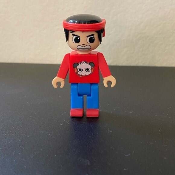 Ryan's World 6” Choppin' Combo Panda Figure Playset Set On Wheels - Picture 4 of 9